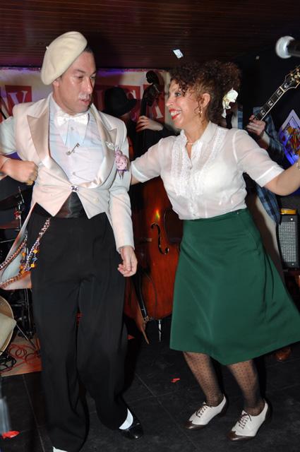 min 2012 11 17 pub 113